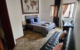 Blue Eagle Guesthouse - Casa De Hospedes